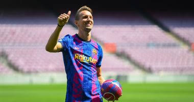قادش يوقع مع مهاجم برشلونة