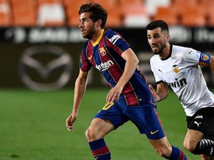 برشلونة يستعد لإعادة فتح محادثات العقد مع روبيرتو