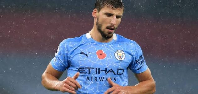 مدافع مانشستر سيتي يغيب عن مباراة مانشستر يونايتد اليوم الاحد