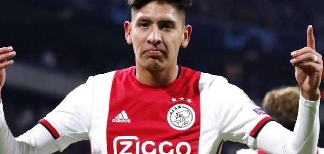 وست هام يونايتد مهتم بالتعاقد مع لاعب خط وسط أياكس