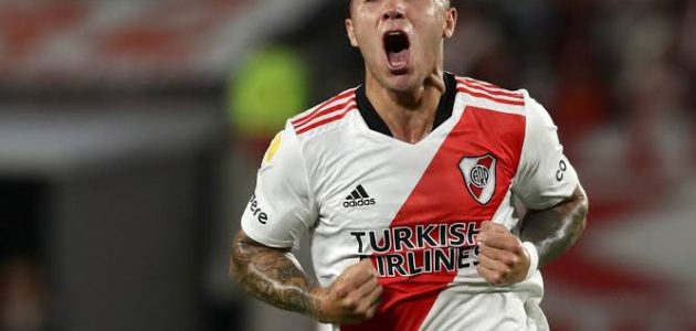 مانشستر يونايتد مهتم بلاعب خط وسط بنفيكا إنزو فرنانديز