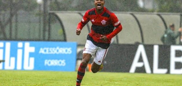 نيوكاسل يونايتد وكريستال بالاس يتنافسان لضم لاعب خط الوسط ماثيوس فرانكا