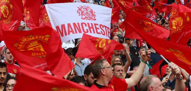 مانشستر يونايتد يريد بيع أليكس تيليس
