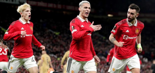 مانشستر يونايتد يهزم برشلونة بهدفين مقابل هدف وحيد