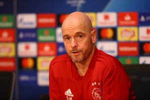 مانشستر يونايتد وتوتنهام هوتسبير مهتمان بالتعاقد مع لاعب خط وسط فينورد أوركون كوككو