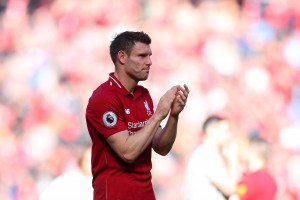 برايتون وهوف ألبيون يقترب من ضم لاعب خط وسط ليفربول جيمس ميلنر