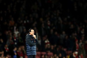 برانكو فان دين بومن لديه الكثير من المرشحين من الدوري الإنجليزي الممتاز