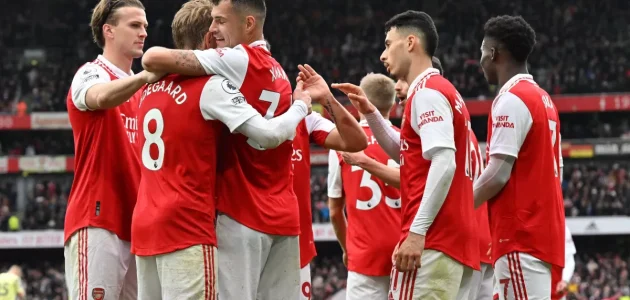 أرسنال ارتبط بانتقال لاعب خط وسط بنفيكا فلورنتينو لويس