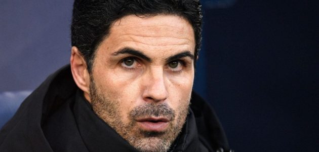 نجم أرسنال يشيد بصفقة النادي الجديدة
