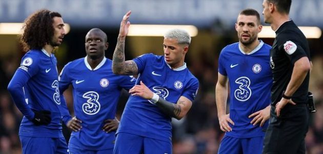 لاعب وسط تشيلسي يسعى للرحيل عن النادي